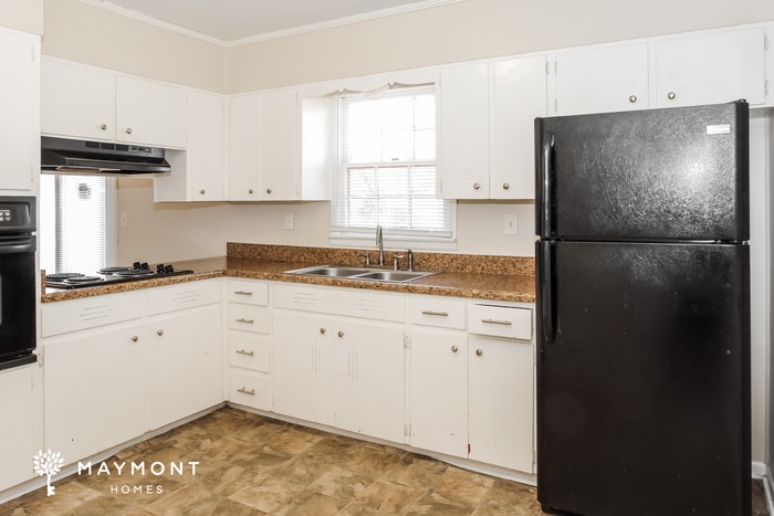 Building Photo - 2204 Euclid Rd NW