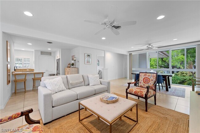 Building Photo - 1340 Crayton Rd