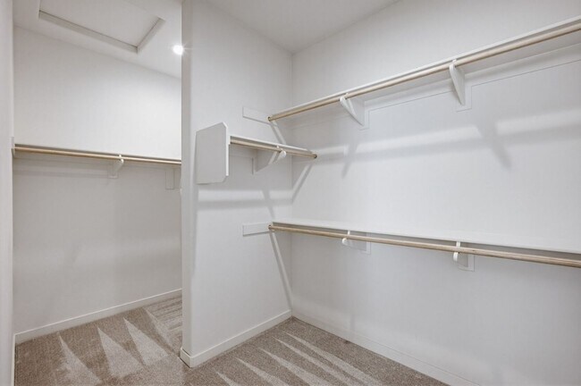 Building Photo - NEW LISTING 4 Bedroom, 3 Bathroom, 2 Garage Detached Condominium, with HVAC, Tankless Water Heate...