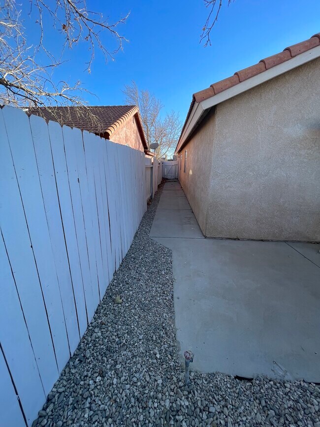 Building Photo - 3631 San Jacinto Ave