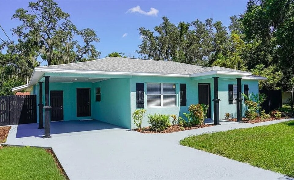 Building Photo - 2006 E Hanna Ave