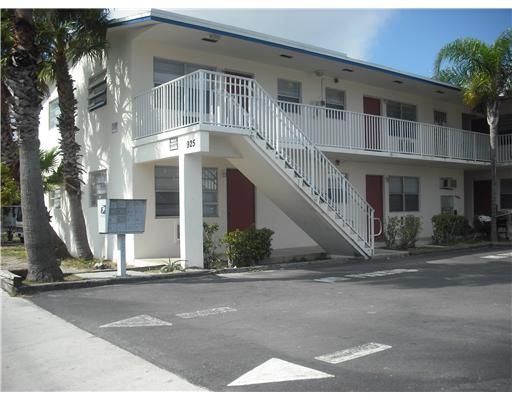 Primary Photo - 925 S K St