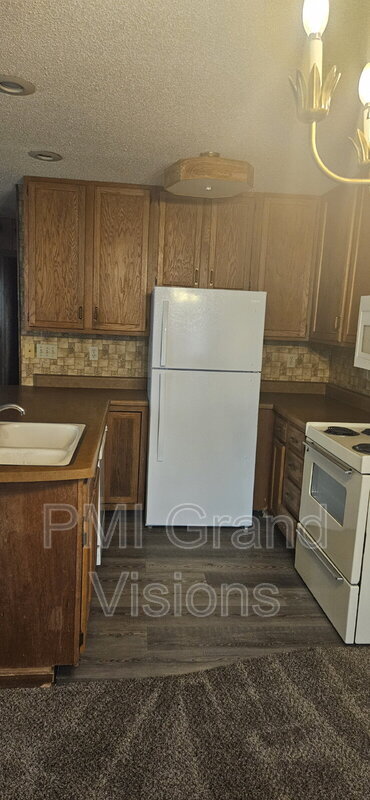 Building Photo - 955 4th St