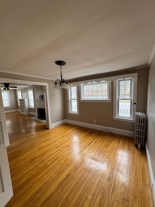 Building Photo - 89 Centre St