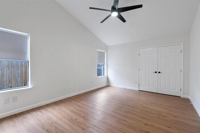 Building Photo - 2419 Ashley Way