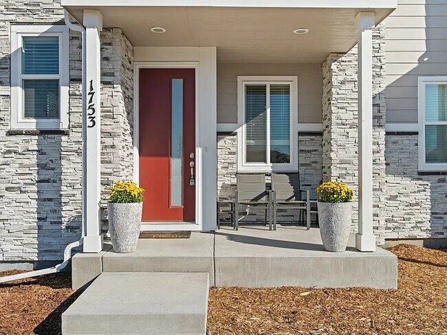 Building Photo - ***Free 75'' TV upon lease execution*** St...