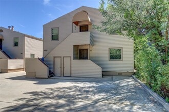 Building Photo - 325 S Virginia St