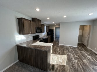 Building Photo - 10610 State Rte 762