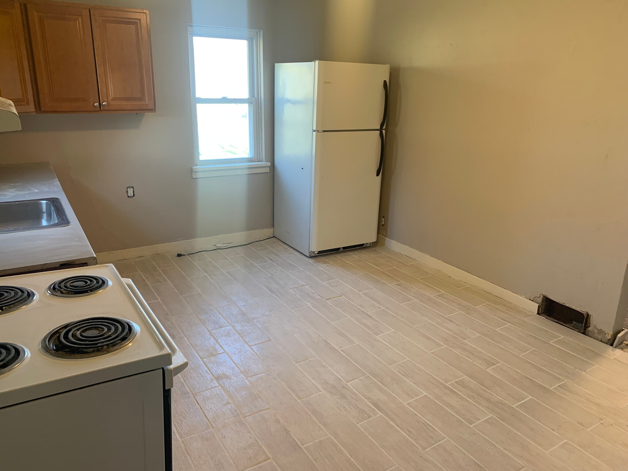 Unit B - 6201 Garvers Ferry Rd