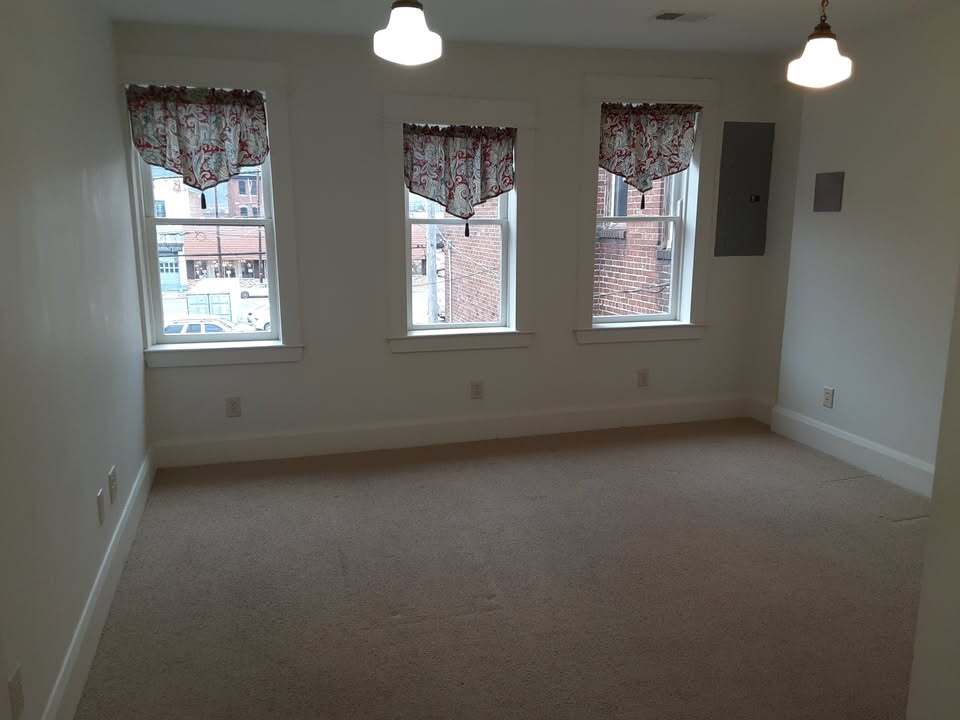 Building Photo - 2207 Market St