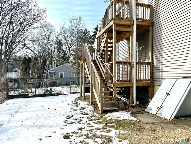 Building Photo - 39 Pierce St