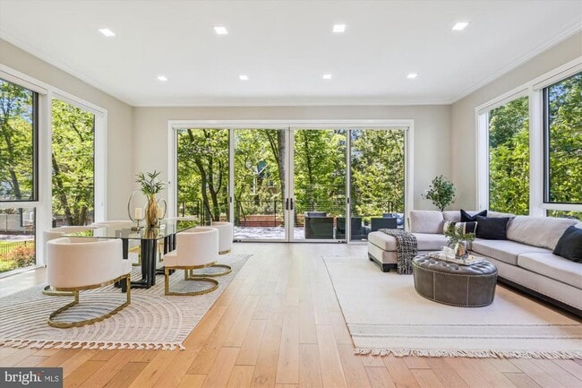 Building Photo - 5706 Nevada Ave NW