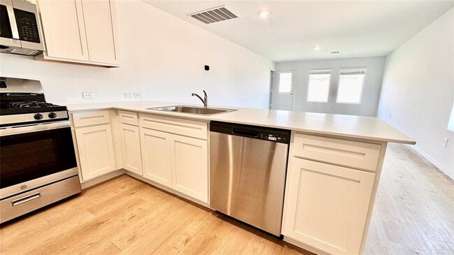 Building Photo - 20404 Deer Creek Dr