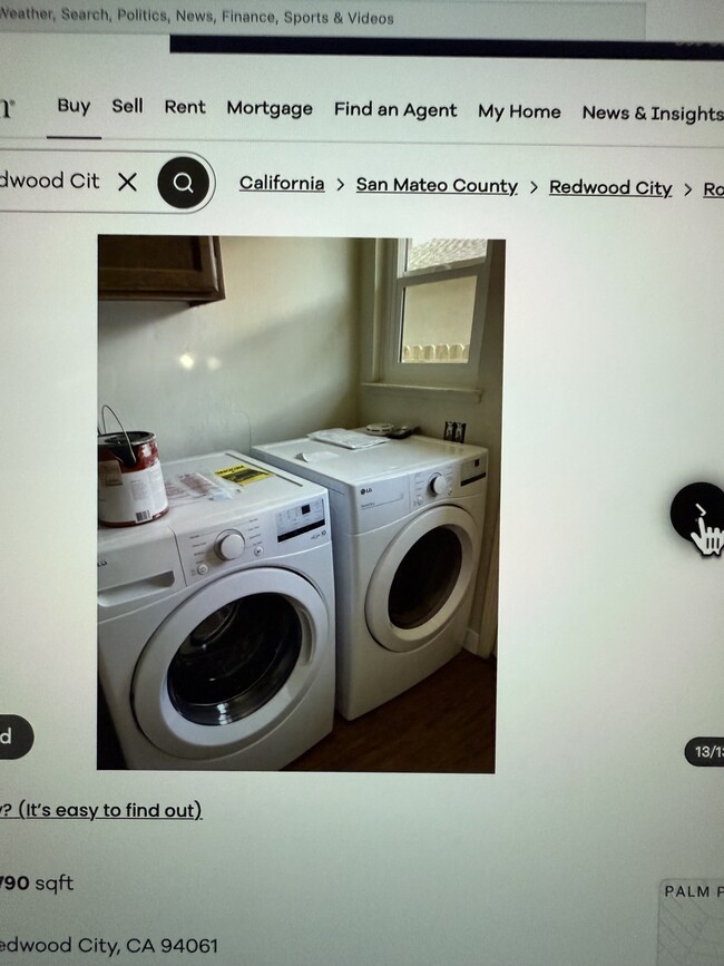 Building Photo - 265 Roble Ave