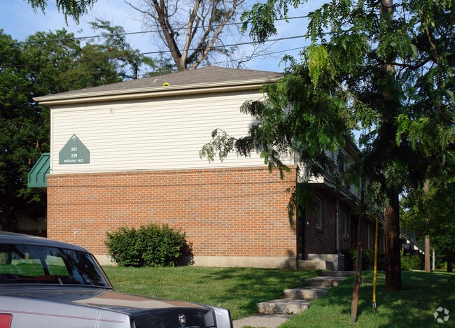 Building Photo - Port Lawrence