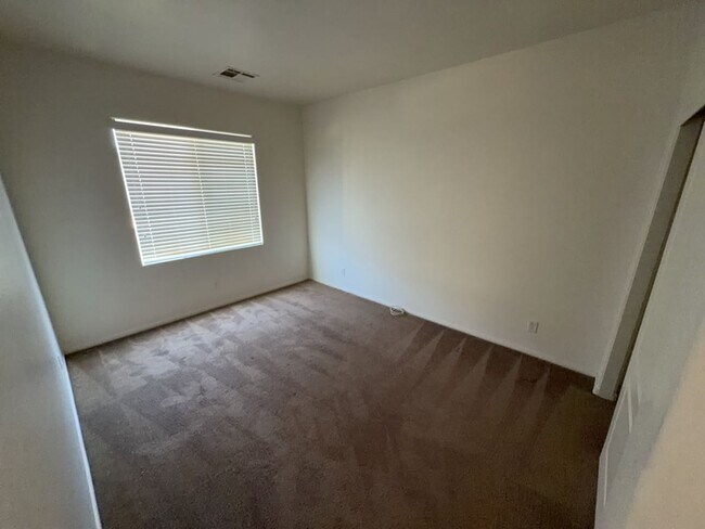 Building Photo - Gated community in Southern Highlands!
