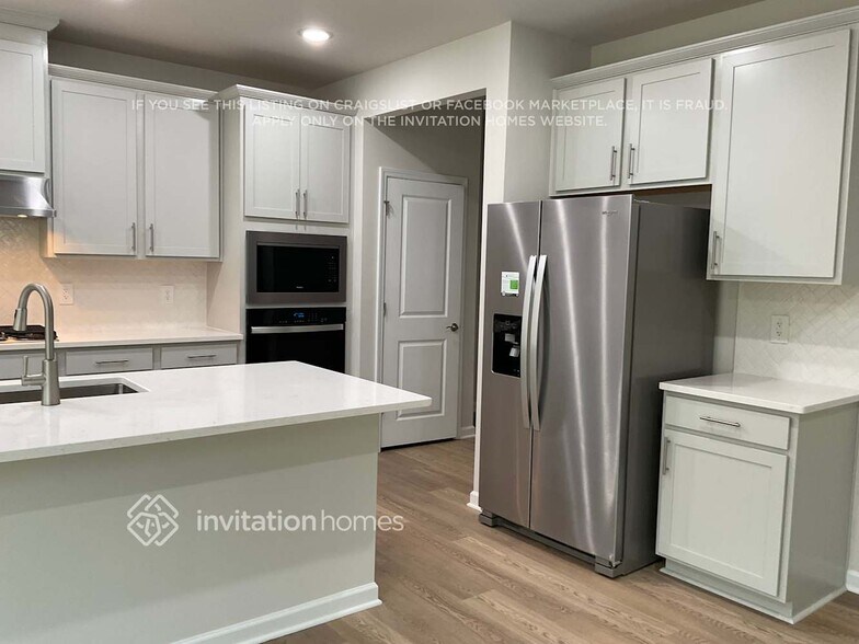 Building Photo - 576 Bridger Dr