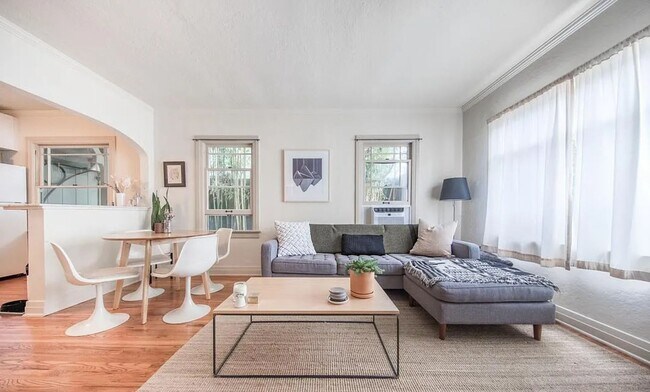 Building Photo - Charming Apartment in Venice