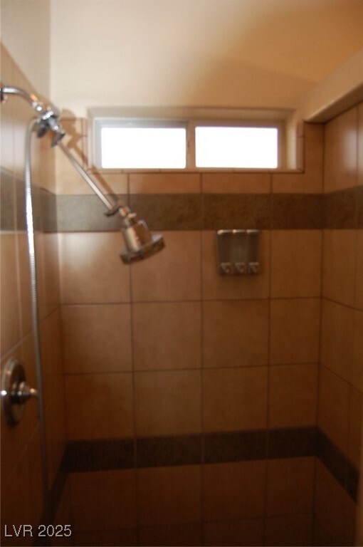 Building Photo - 5441 Barnwood Ct