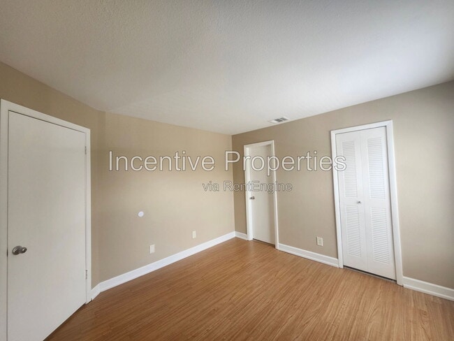 Building Photo - 4724 Walden Cir
