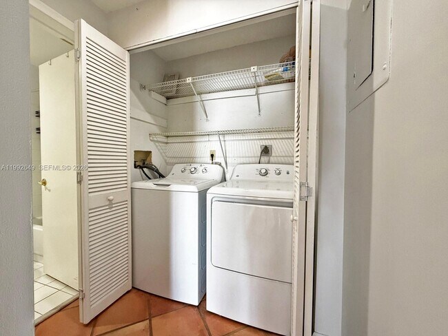 Building Photo - 7522 SW 109th Pl