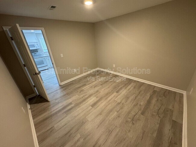 Building Photo - 4938 Wrightsville Ave