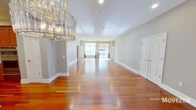 Building Photo - 317 W Morgan St