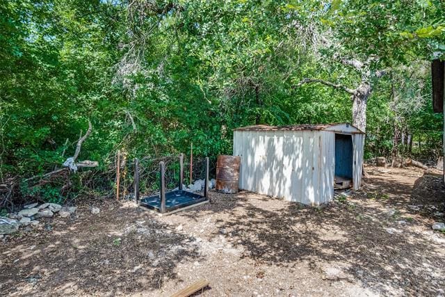 Building Photo - 2406 White Oak Trail