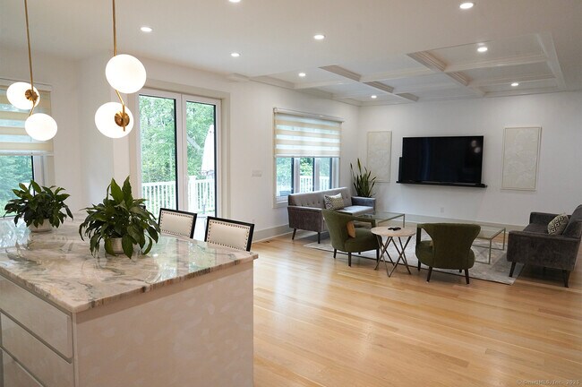 Building Photo - 9 Grey Fox Lane