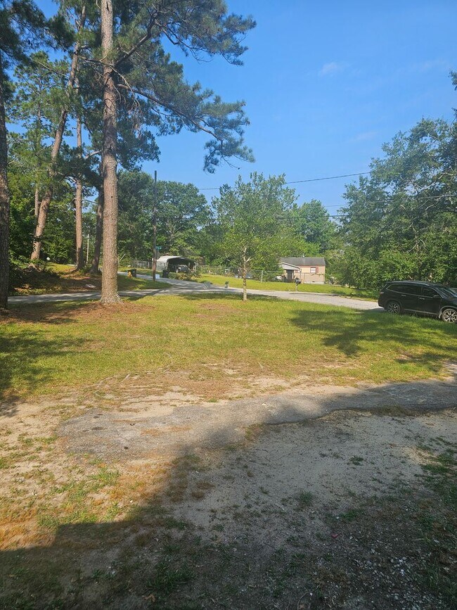 Building Photo - Totally remodeled 2BR