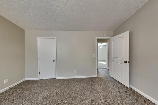 Building Photo - 3404 Owens Pass NW