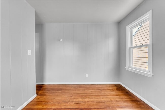Building Photo - 15605 Benhoff Dr
