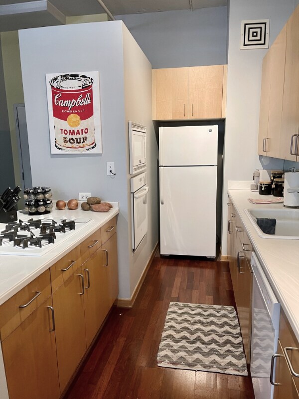 Building Photo - 130 S Canal St