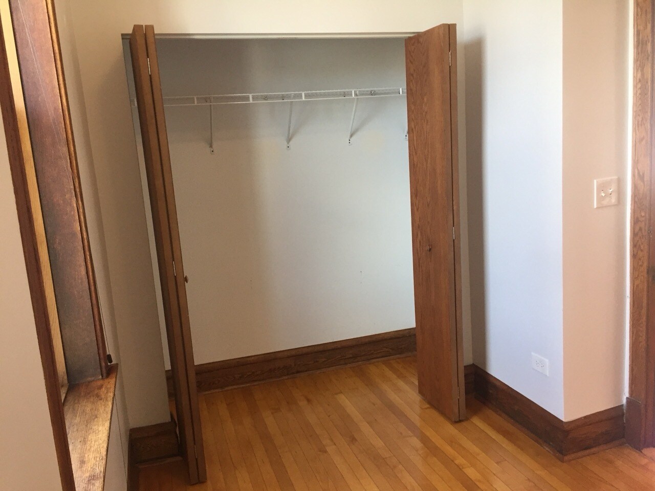 Building Photo - 2318 S Marshall Blvd