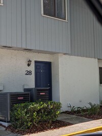 Building Photo - Foxmoor 2-2.5 Townhouse