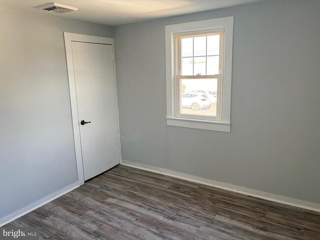 Building Photo - 43 Franklin Ave