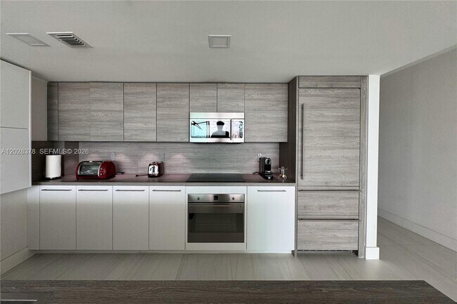 Building Photo - 400 Sunny Isles Blvd