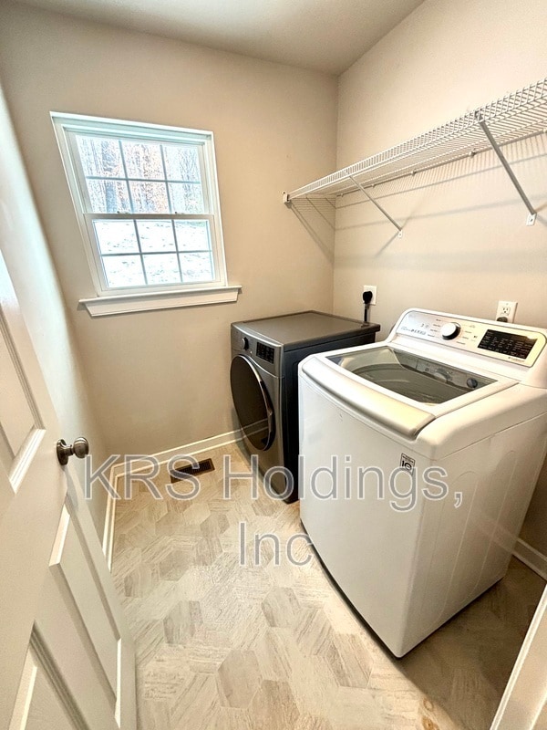 Building Photo - 6093 Flintstone Dr