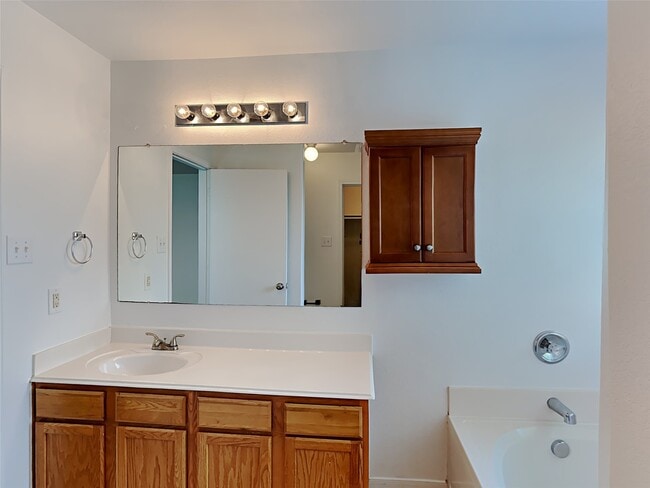 Building Photo - 21447 Hannover Grove Ln