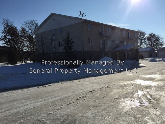 Building Photo - 2305 Martin St Apt 12 2305 Martin Street 12