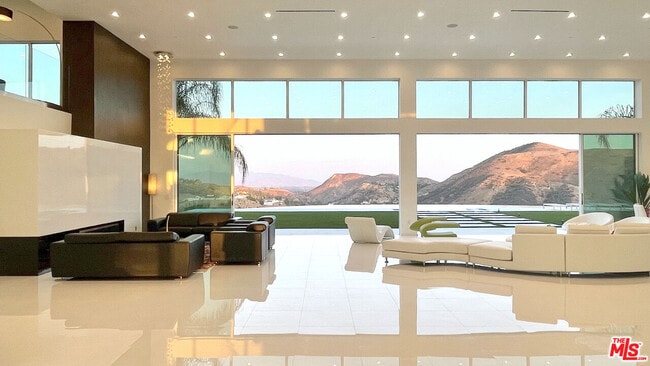 Building Photo - 80 Saddlebow Rd