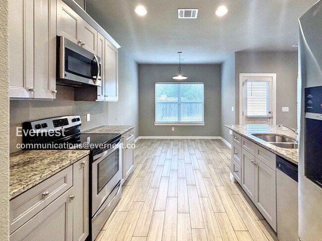 Building Photo - 21414 Santa Carlo Ave