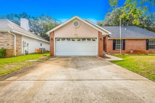 Building Photo - 873 Brande Ct