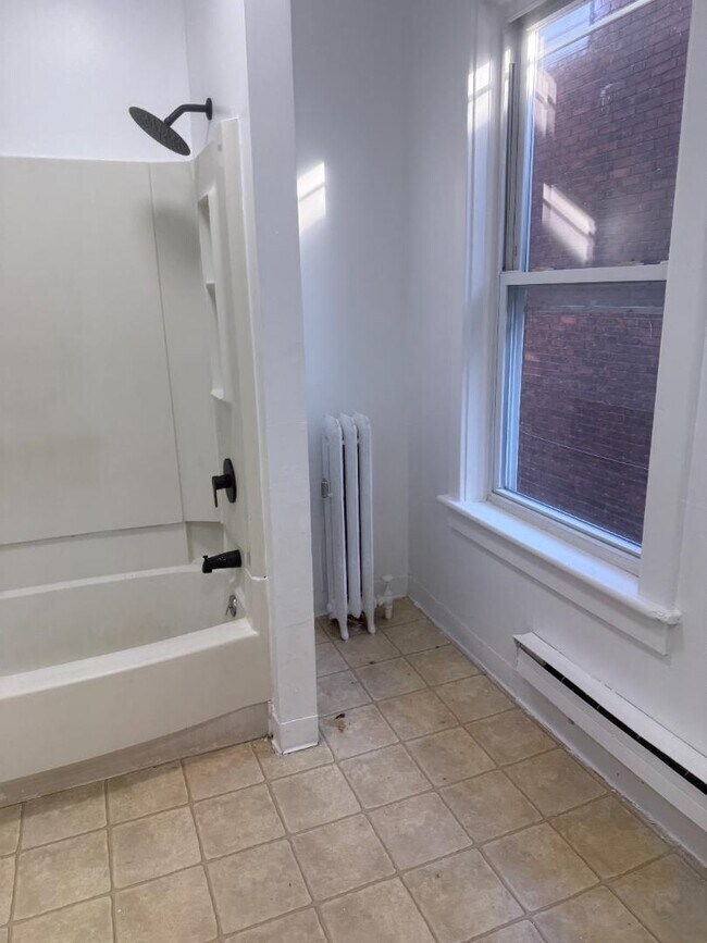 Building Photo - 2120 Susquehanna St