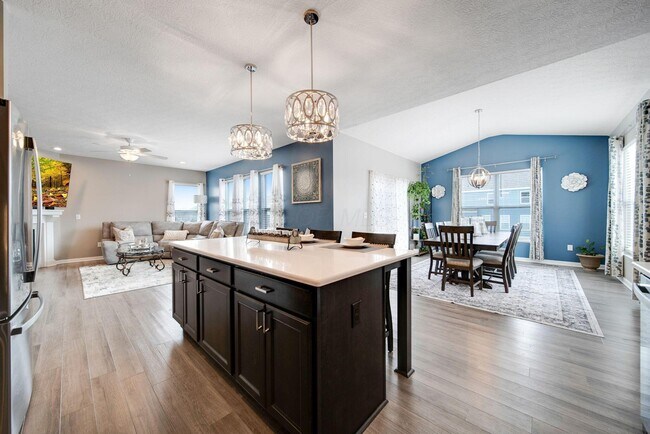 Building Photo - 7181 Fenwick St NW