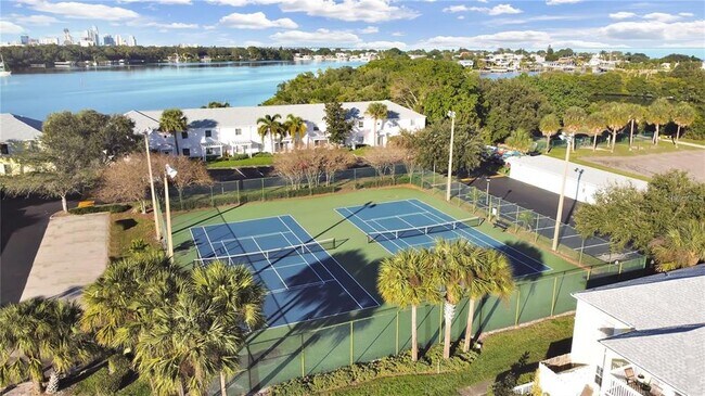 Building Photo - 3893 Pompano Dr SE