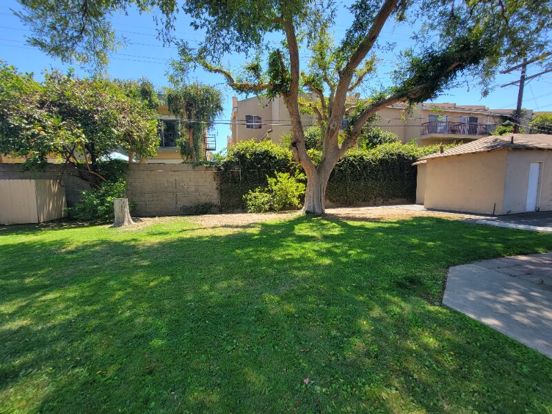 Building Photo - 13642 Leadwell St