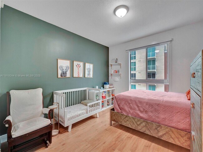 Building Photo - 7270 SW 88th St