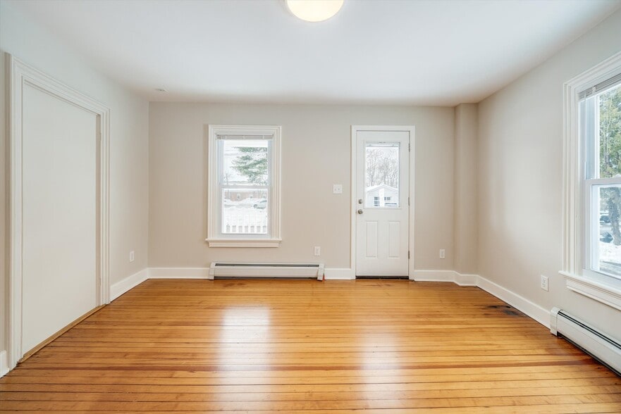 Building Photo - 6 Orchard St