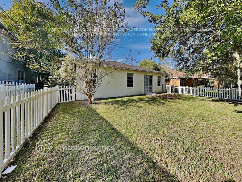 Building Photo - 7118 Bridgeview Dr